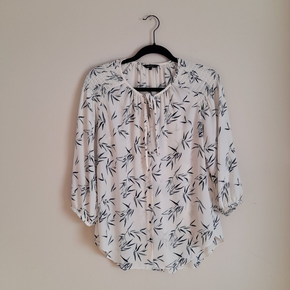 RW&CO. Floral Buttondown 3/4 Sleeve Blouse Size Medium